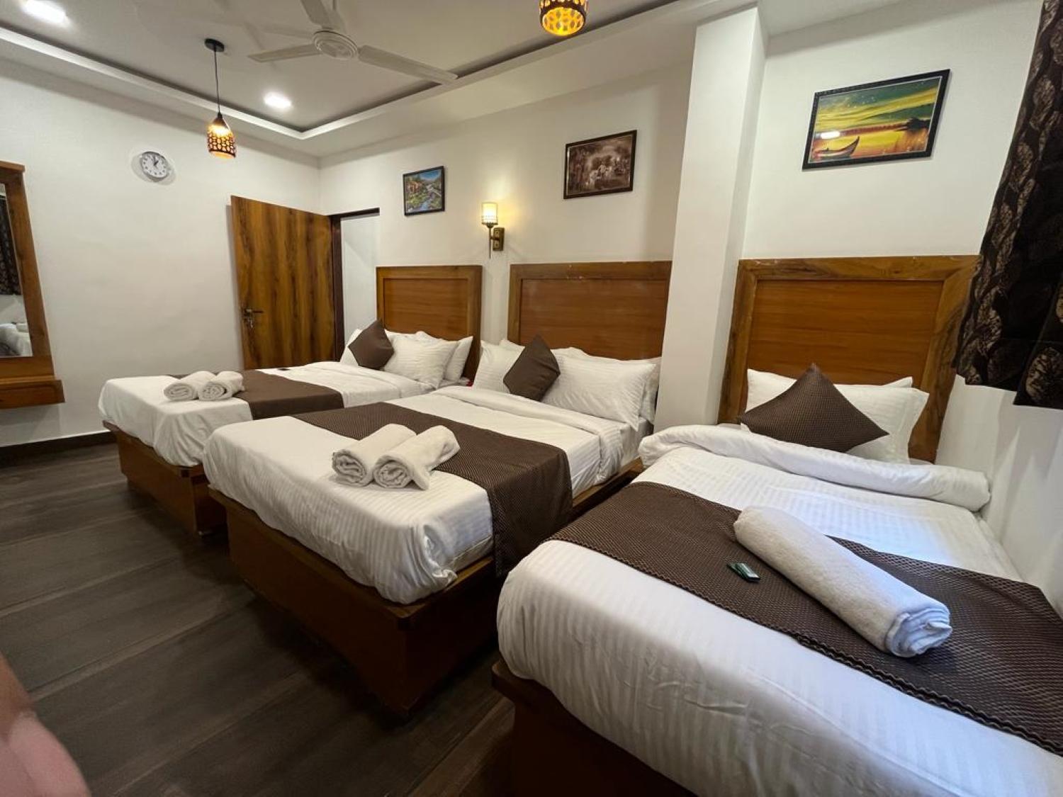 C P Cottage Resort Mahabaleshwar Exterior photo