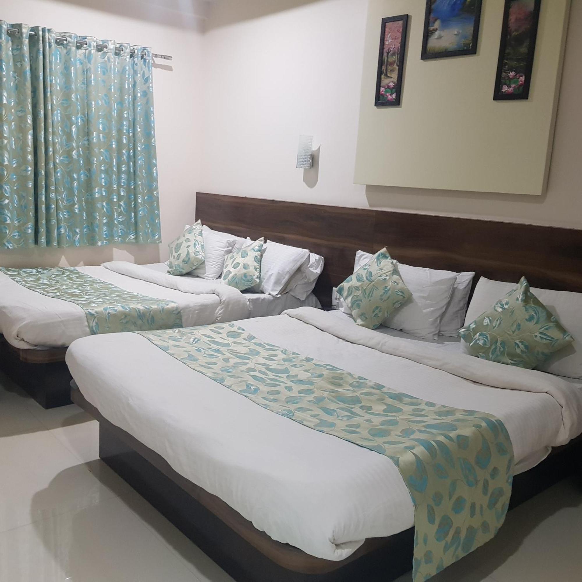 C P Cottage Resort Mahabaleshwar Exterior photo